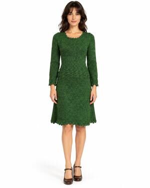 Vintage 1970s Hand Knit Green Cable Sweater Dress Scalloped Hem Small